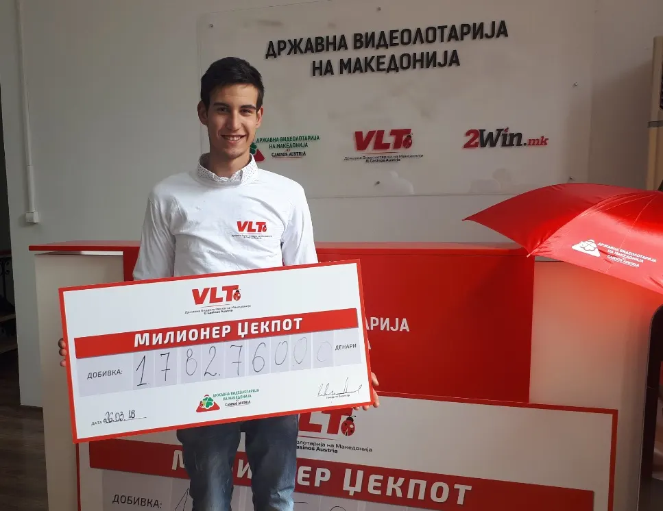 Сто Милионер џек поти на ДВЛМ за 22 месеци